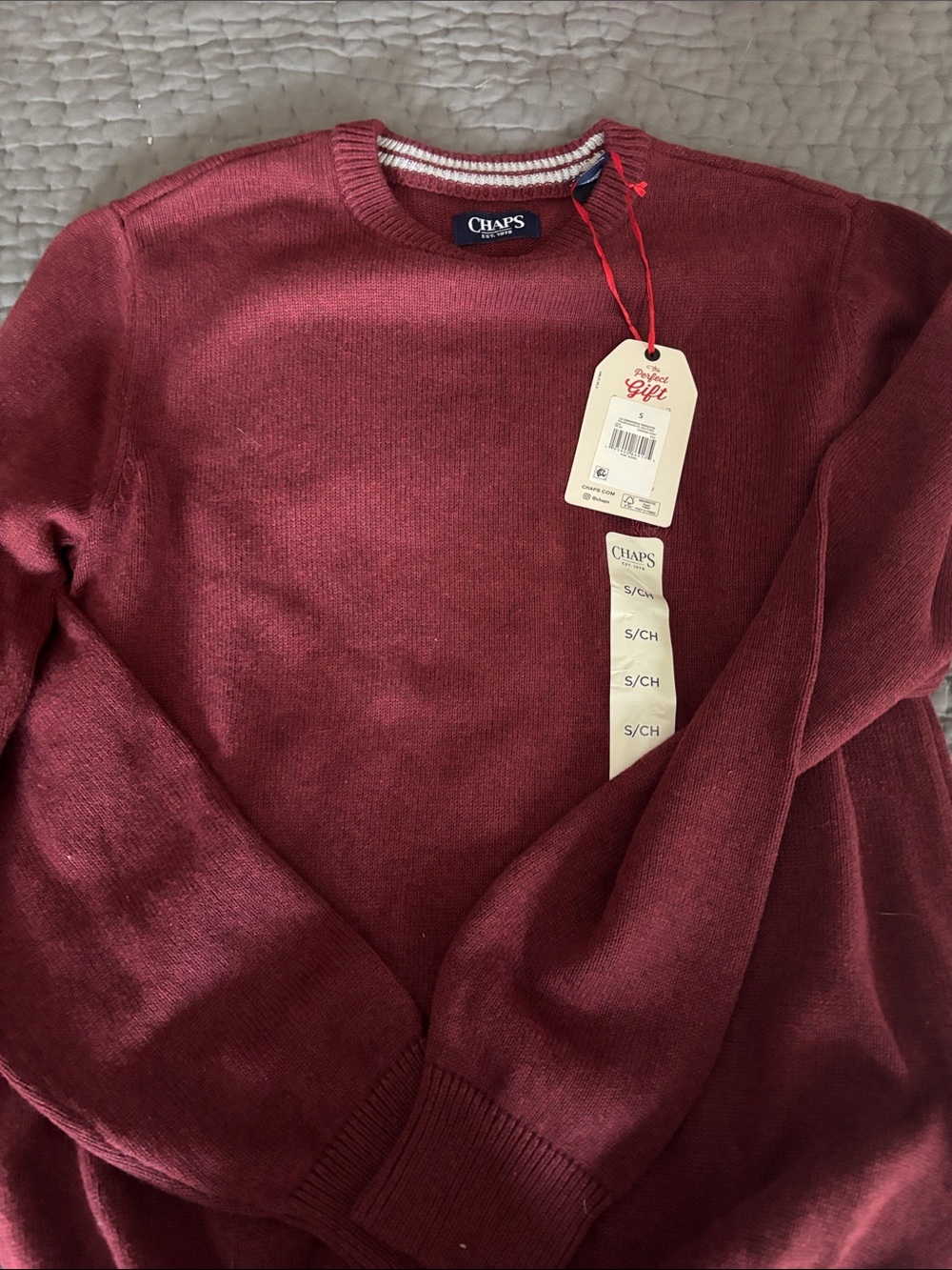 Chaps Men's Crewneck Sweater in Wine Red